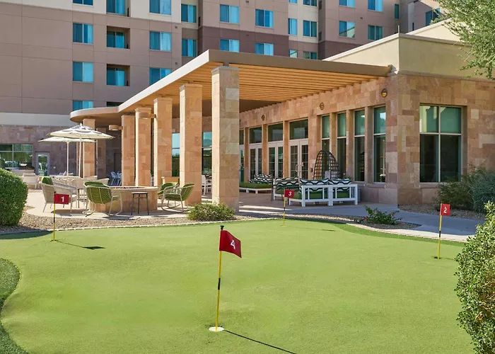 Hotel Desert View At Mayo Clinic 3*