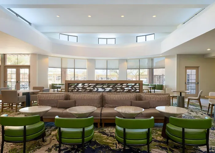 Hotel Desert View At Mayo Clinic 3*